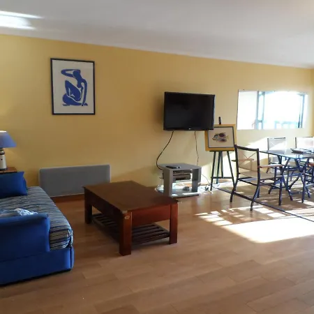 3 Pieces En Front De Avec Balcons, A Cabourg, Proche Centre-ville. - Fr-1-487-275 קאבורג