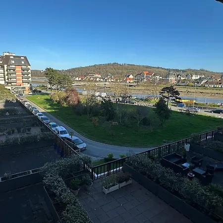 Apartmán 3 Pieces En Front De Avec Balcons, A Cabourg, Proche Centre-ville. - Fr-1-487-275